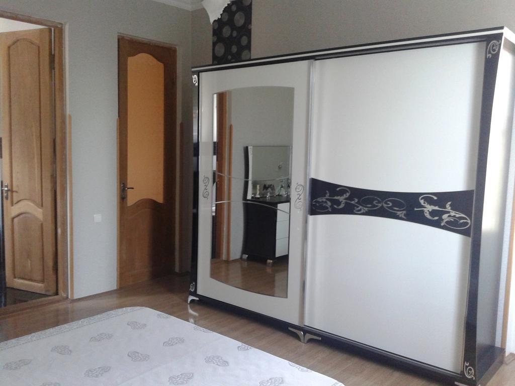 Bajo Guest House Kutaissi Zimmer foto