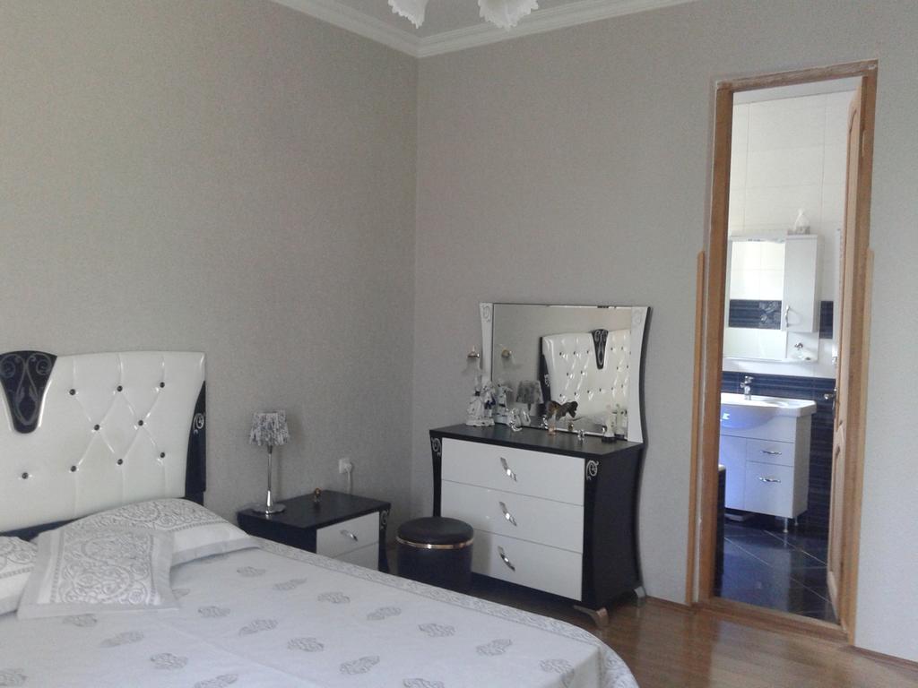 Bajo Guest House Kutaissi Zimmer foto